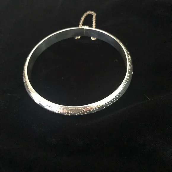 Silver Hinged Cuff Bracelet, 925 Thai Silver - Picture 2 of 9